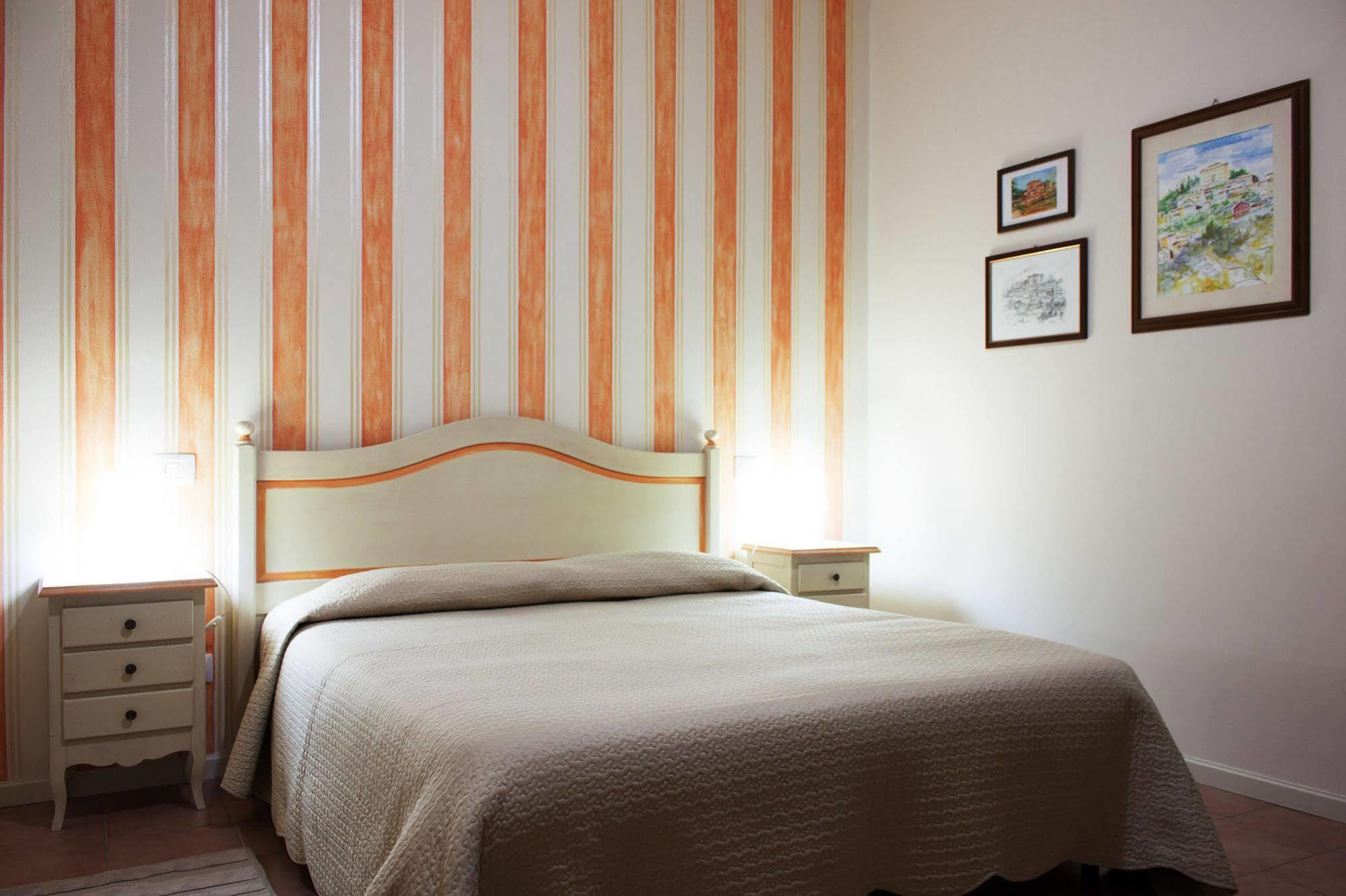 Camere Centro Storico カネッリ エクステリア 写真